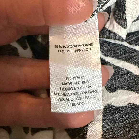 Rachel Zoe dress, size large, with pockets, so comfy! - Picture 5 of 5